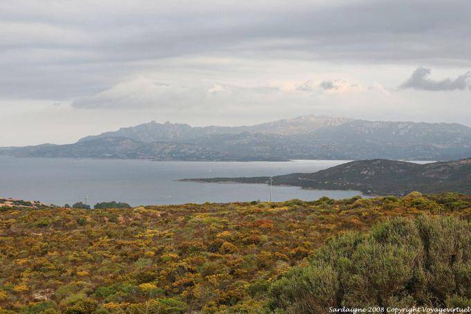 Palau, com vista para o Maddalena - Sardenha