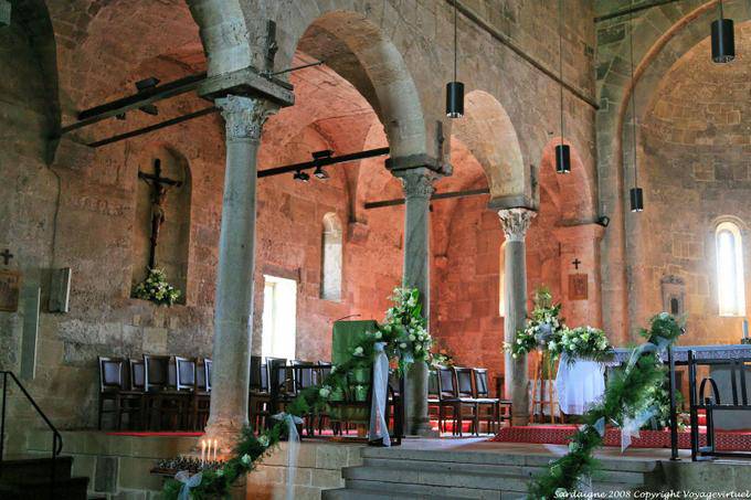 De Santa Giusta visão diferente do coro da Basílica - Sardenha
