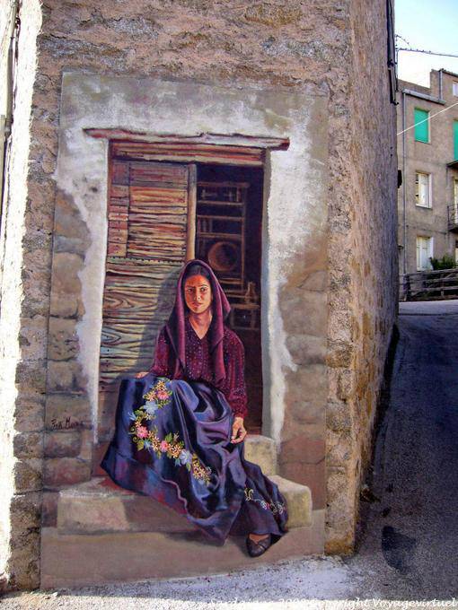 Sarule, bonito no canto da casa, mural - Sardenha