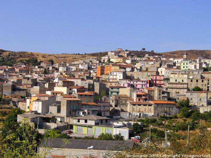 Sarule vista sobre a aldeia - Sardenha