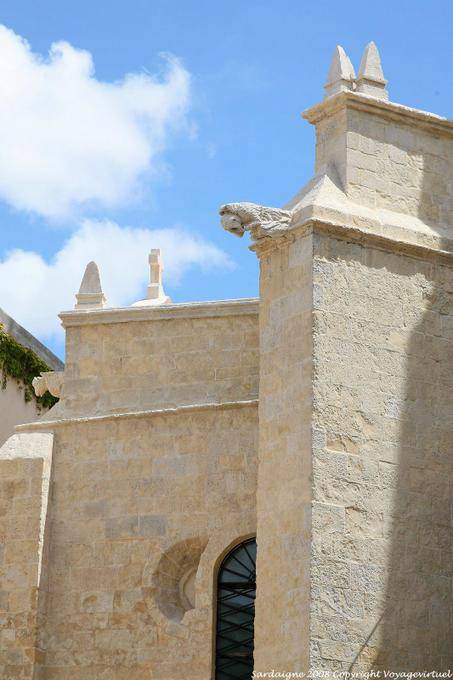 Sassari, a Catedral de San Nicola, contrafortes exteriores e gárgulas - Sardenha