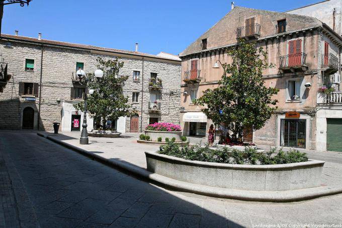 Tempio Pausania Piazza d'Italia - Sardenha
