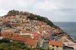 Castelsardo, vista panorâmica a partir do norte, Sardenha.