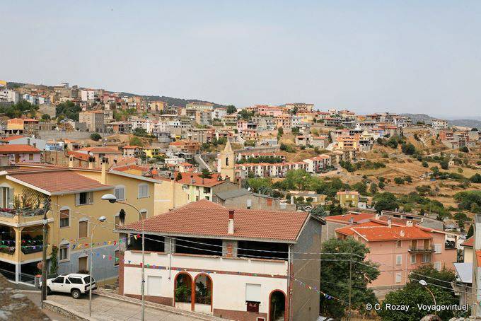 Orgosolo, vista do quarto com vista para a Via Leopardi - Sardenha