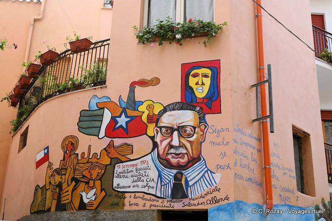 Orgosolo, assassinato de Salvador Allende, 11 de setembro de 1973, murais - Sardenha