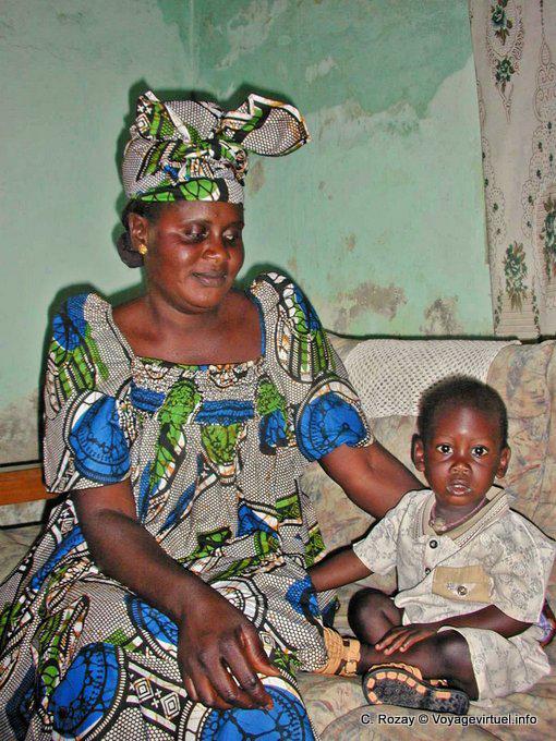 Boubou mama e os mais jovens - Senegal