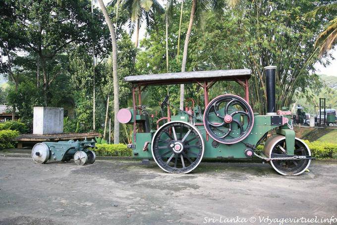 Máquina a vapor que remonta à era colonial britânica, Kandy Colombo estrada - Ceilão Sri Lanca
