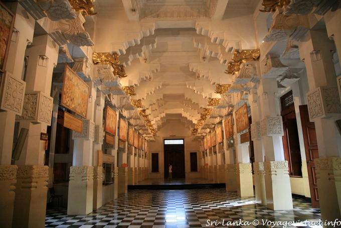 Arquitectura do novo templo da relíquia do dente, Dalada Maligawa, Kandy - Ceilão Sri Lanca