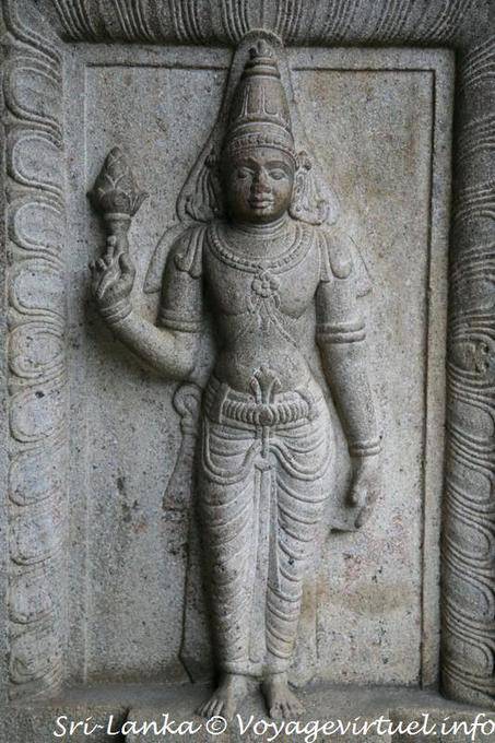 Representação de Vishnu com o lótus, Dalada Maligawa, Kandy - Ceilão Sri Lanca