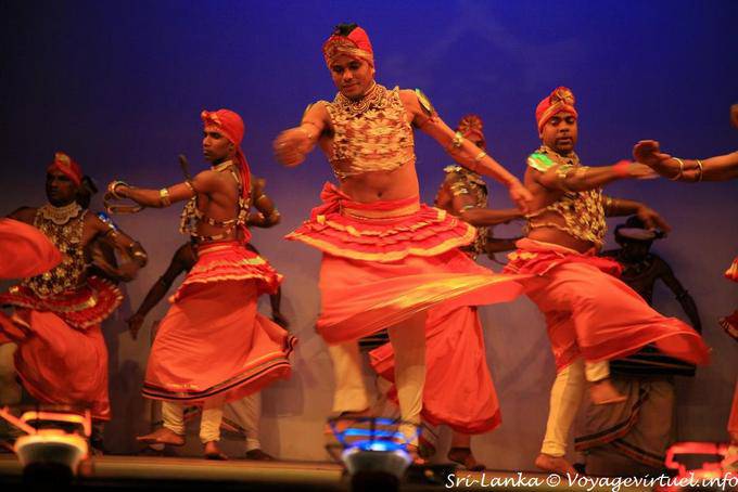 Dança reservada para os homens, Kandy - Ceilão Sri Lanca