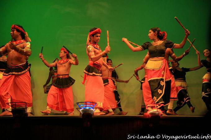 Outro ponto de vista das festividades agrárias associada dança līkeli, Kandy - Ceilão Sri Lanca