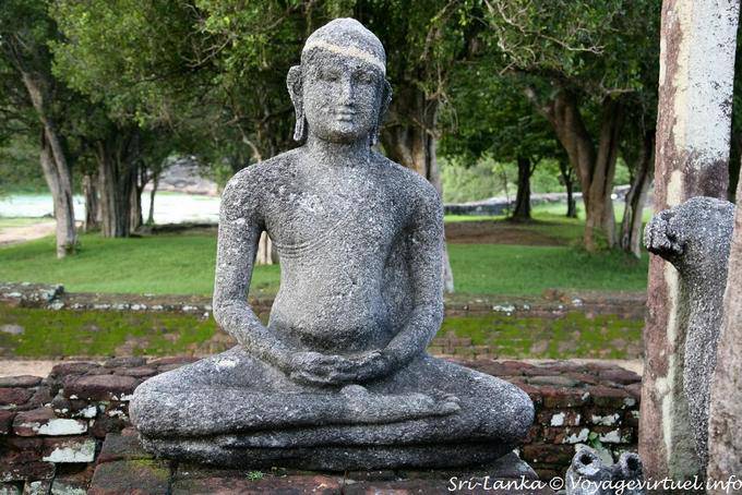 Medirigiriya, posição de lótus meditação Buddha - Ceilão Sri Lanca