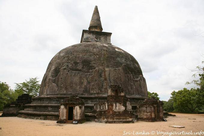 Dâgaba bolha em forma Ran Kot Vehera, Polonnaruwa - Ceilão Sri Lanca