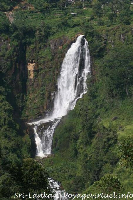 Outro ponto de vista das cachoeiras em Devon - Ceilão Sri Lanca