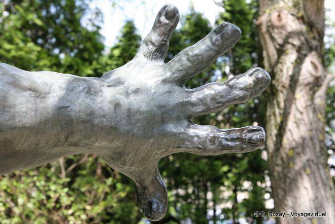 A mão do centauro, Bourdelle, Gianadda - A Suíça