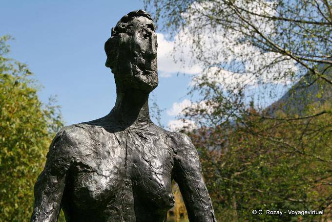 Perfil duplo, Germaine Richier, La Folle Virgin, 1946, bronze, Fundação Gianadda - A Suíça