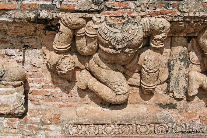 Resto do friso, Wat Raj Burana, Ayutthaya - Tailândia