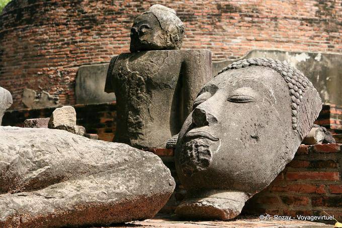 Cabeça da terra, Wat Raj Burana, Ayutthaya - Tailândia