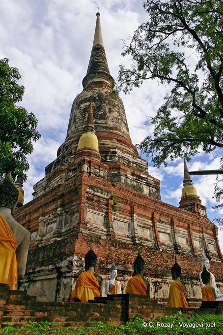 Pagoda celebrando a derrota dos birmaneses, Wat Yai Chai Mongkol, Ayutthaya - Tailândia