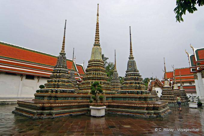 Ratanakosin chedi estilo, Wat Pho, Banguecoque - Tailândia
