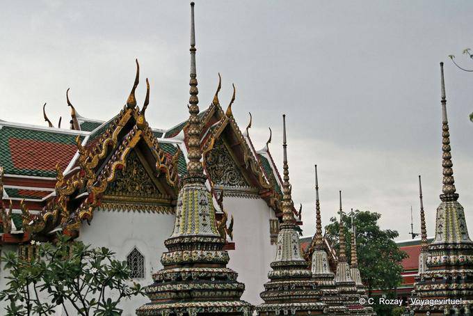 Decoração de porcelana em stupas, Wat Pho, Banguecoque - Tailândia