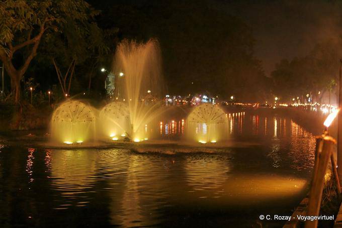 Jets no rio Ping, Chiang Mai - Tailândia