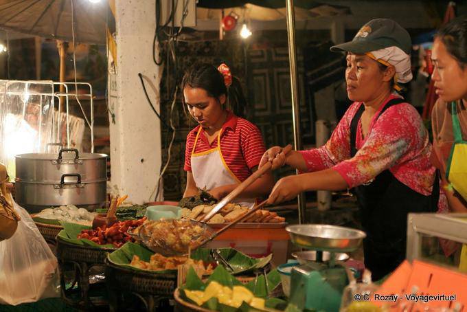 Cozinha na rua, Chiang Mai - Tailândia