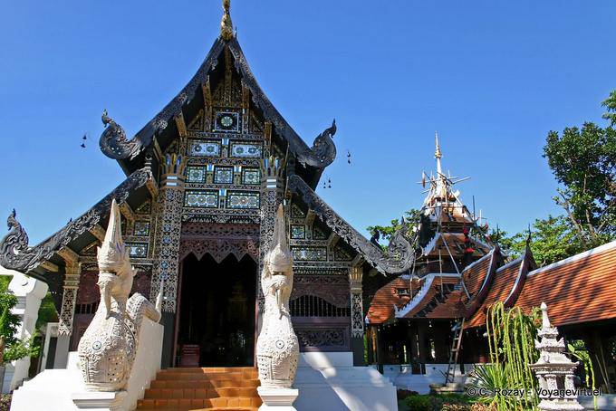 Madeira Wat, Chiang Mai Temple - Tailândia