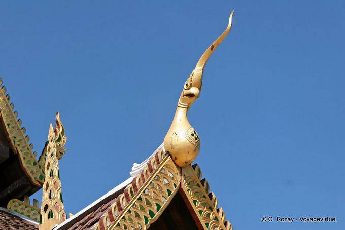 Wat Pan Tao Chofah de Chiang Mai Temple - Tailândia