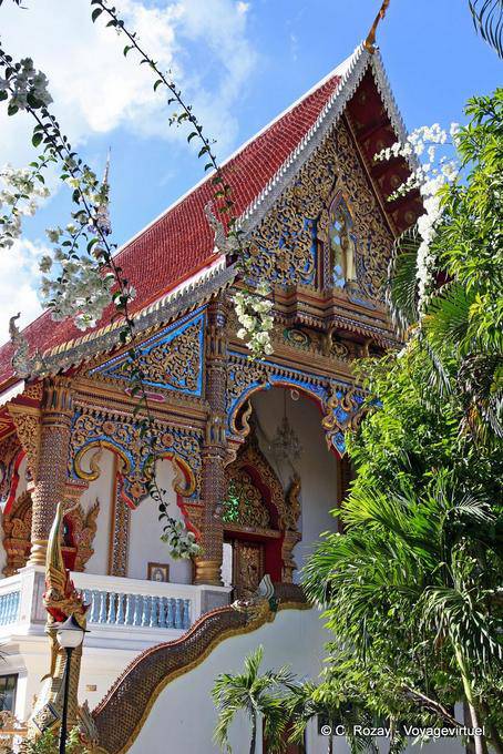 Magnificência da arte tailandesa, Templo Chiang Mai - Tailândia