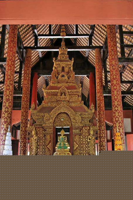 Emerald Buddha no templo de Wat Phra Singh, Chiang Mai - Tailândia