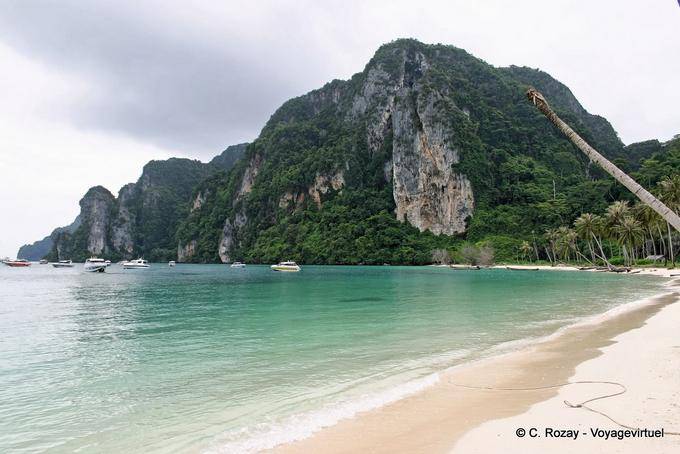 Montanhas da ala esquerda da borboleta, Koh Phi Phi - Tailândia