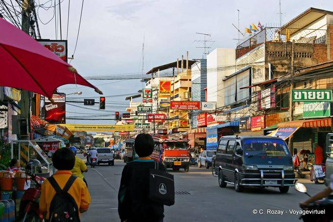 Caminhada City, Phitsanulok - Tailândia
