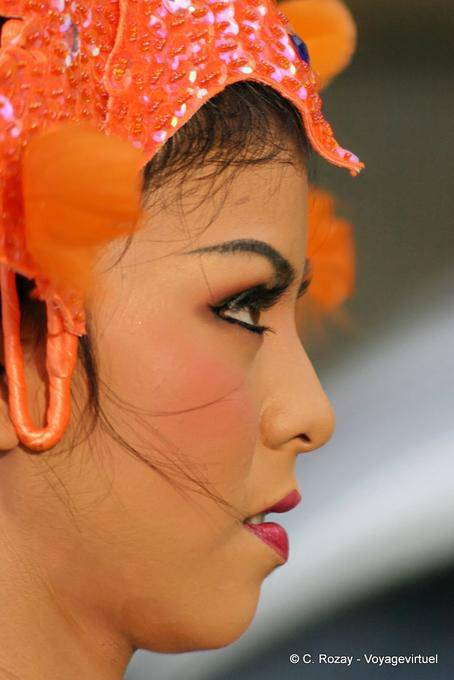 Perfil Close-up, Festival Patong, Phuket - Tailândia
