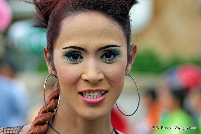 Sorriso carnívora, Festival Patong, Phuket - Tailândia