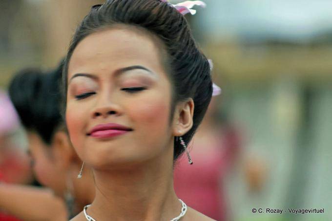 Beleza com os olhos fechados, Festival Patong, Phuket - Tailândia