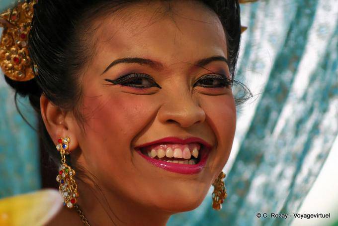 Laugh batom, Festival Patong, Phuket - Tailândia