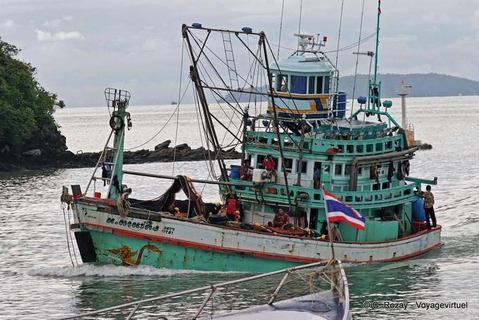 Barco de pesca de volta, Phuket Town Gypsy - Tailândia