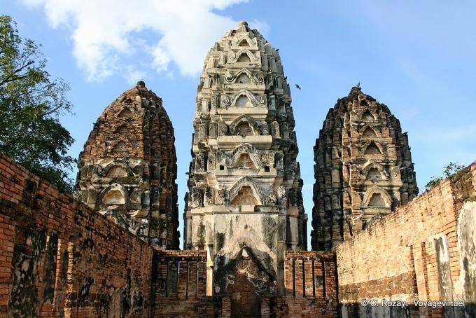 Sri Sawai, Sukhothai, um templo Khmer - Tailândia