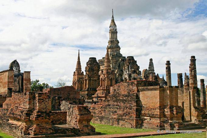 Sukhothai, Wat Mahathat, Ramkhamhaeng Royal Grand Shrine - Tailândia