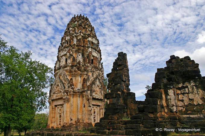 Torre Norte, Sukhothai, Wat Phra Pai Luang - Tailândia
