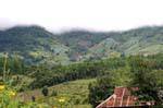 Paisagem montanhosa do oeste de Chiang Mai, Tailândia.