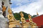 Buddhas em quatro posturas diferentes, Chiang Mai, Tailândia.