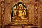 Phra Buddha estátua Sihing, Wat Phra Singh, Chiang Mai, Tailândia.