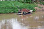 Casas de Nan Rio, Phitsanulok flutuante, Tailândia.