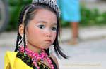 Menina duvidosa, Festival Patong, Phuket, Tailândia.
