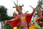Dança das unhas compridas, Festival Patong, Phuket, Tailândia.