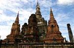 Sukhothai, Wat Mahathat Chedi em lótus cercado por outros oito, Tailândia.
