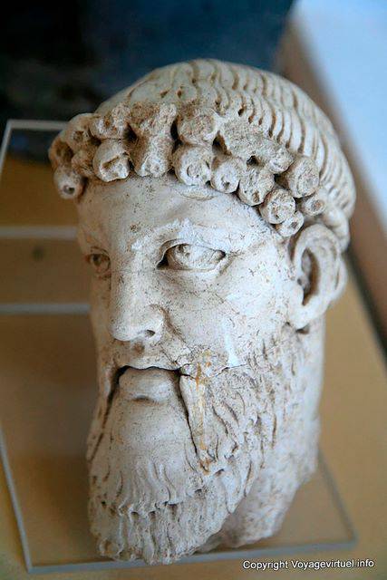 Museu Nacional de Carthage, escultura, cabeça barbudo - Tunísia