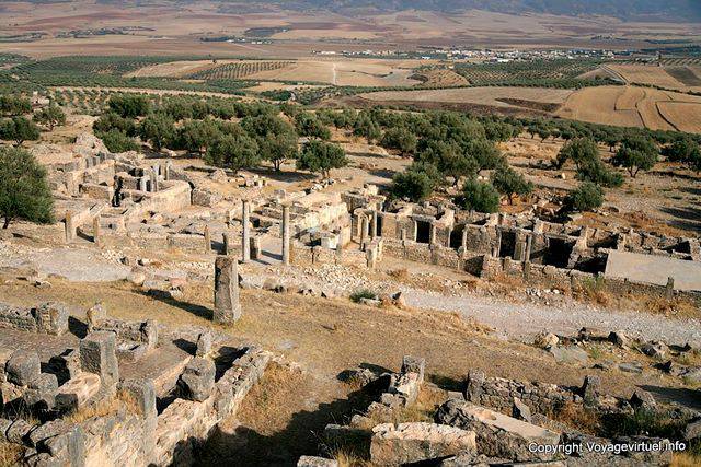 Dougga vista sobre as casas de Trifolium - Tunísia